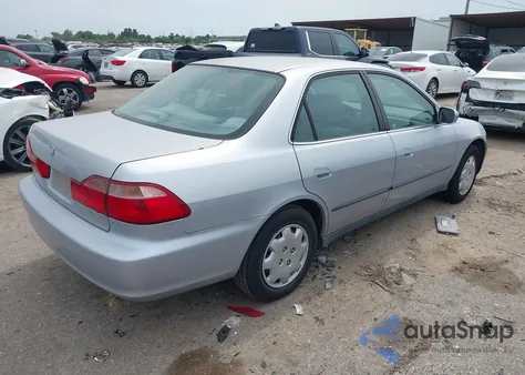 1998 Honda Accord Lx from USA, damaged, VIN 1HGCG5647WA140874